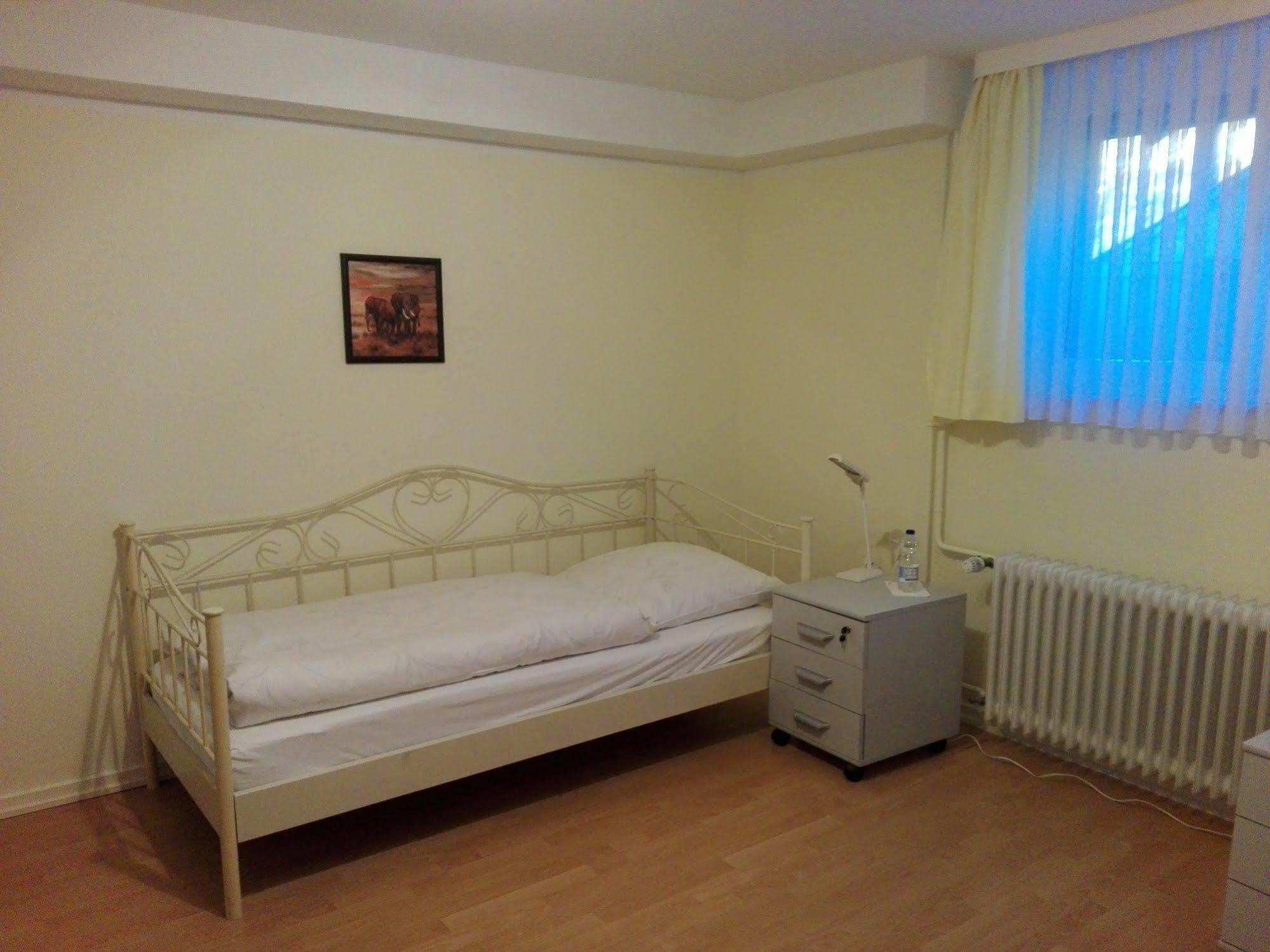 Hotel Altes Zollhaus Am Klinikum Lübeck